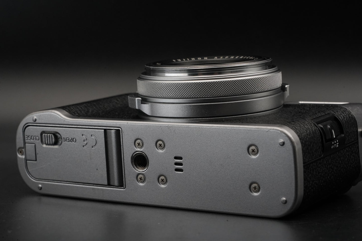 Fujifilm X100F 24.3MP Digital Camera Silver From JAPAN US Duty Paid 11101