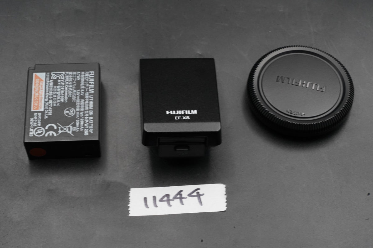 Fujifilm X-T3 Mirrorless Digital Camera Silver Body Only -38 cuts- #11444