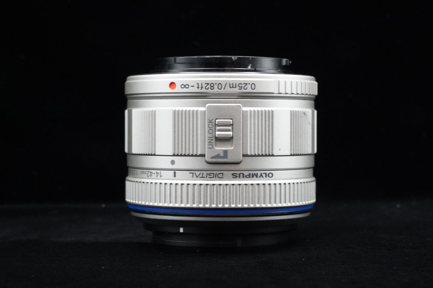 Olympus PEN E-PL7 Digital Camera Silver with 14-42mm Lens US Duty Paid 9786
