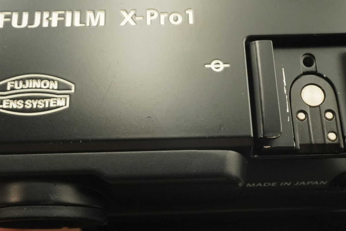 Fujifilm X-Pro1 Mirrorless Digital Camera Black US STOCK #12277