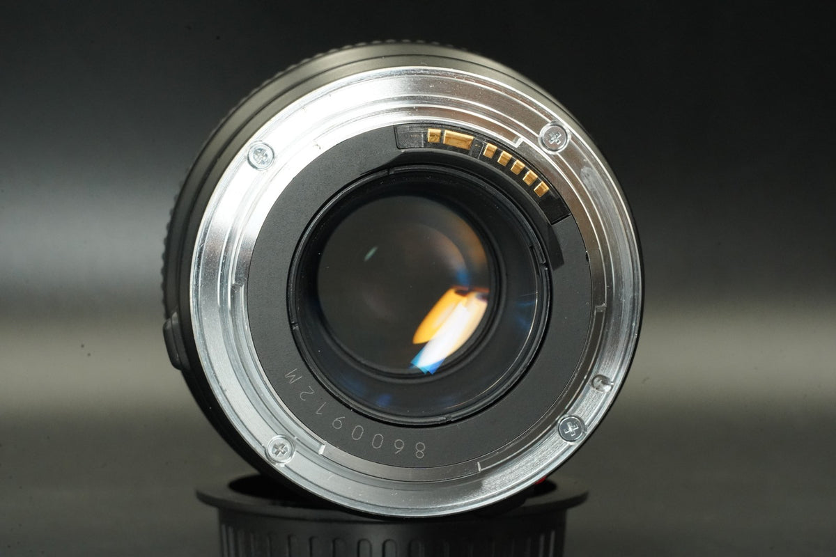 Canon EF 100mm f/2.8 Macro Portrait Prime AF Lens #12228