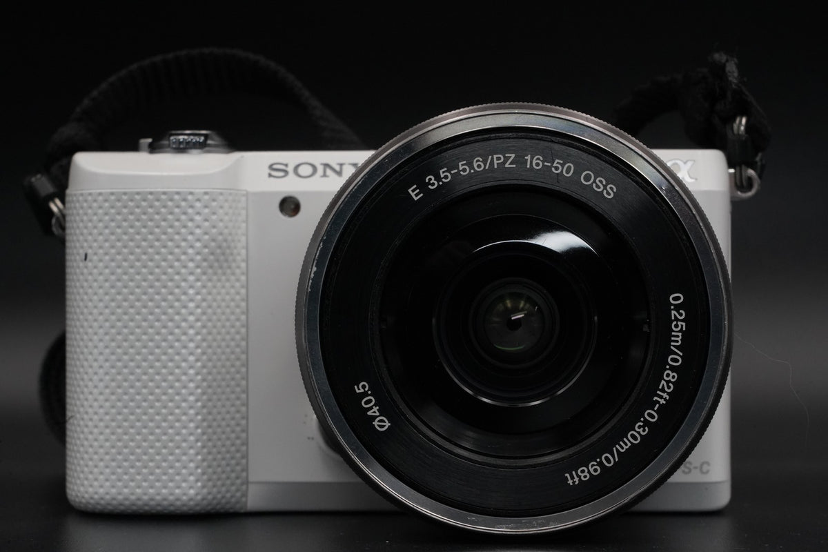 Sony Alpha a5000 Mirrorless Digital Camera White with 2 Lenses #10484