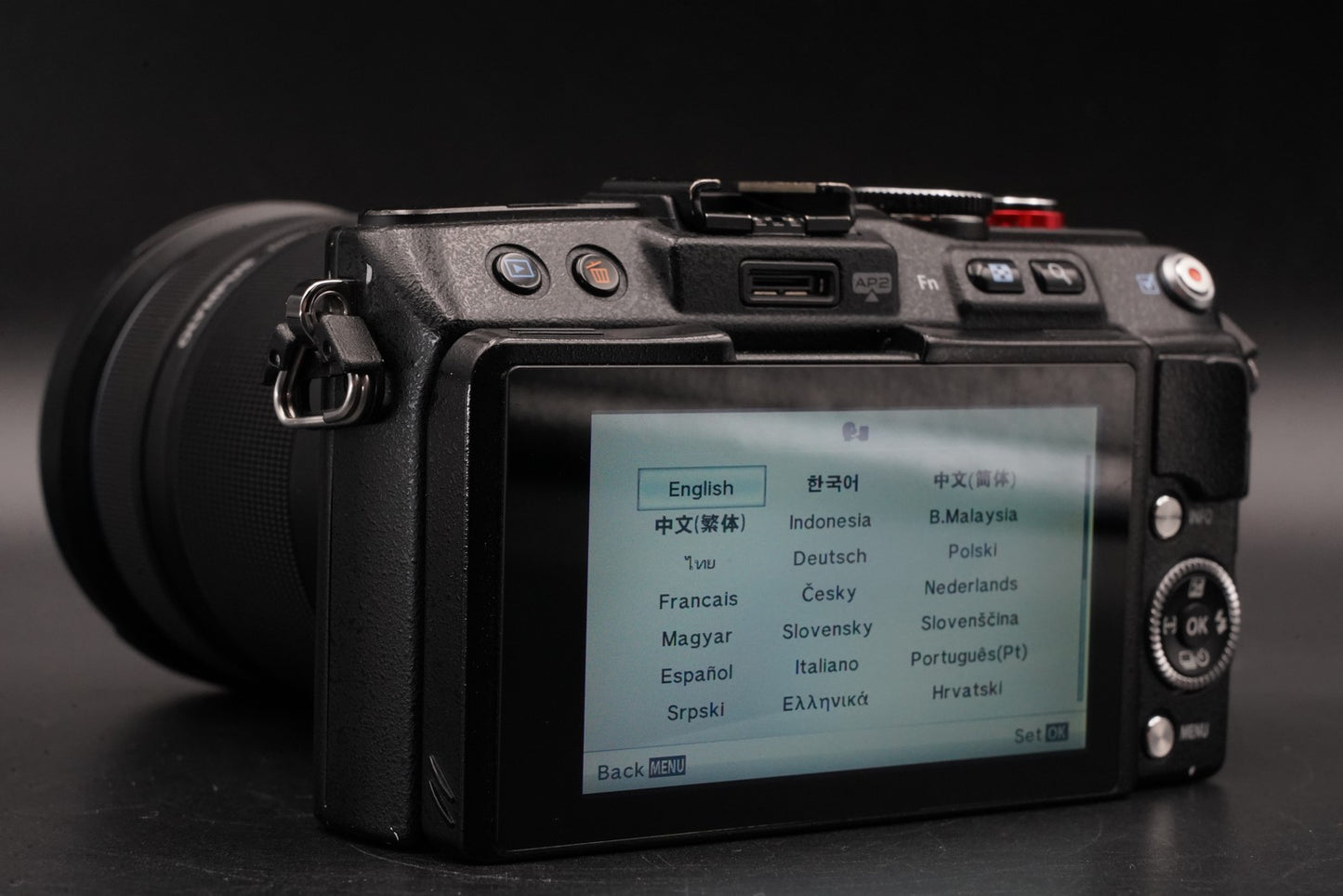 Olympus Pen Lite E-PL6 16.0MP Body Black with Lens US Duty Paid 11345