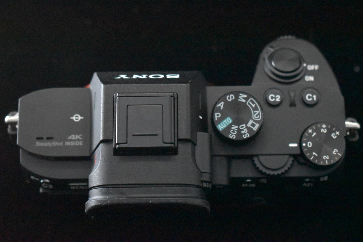 READ! Appareil photo numérique sans miroir Sony Alpha a7III ILCE-7M3 langue...
