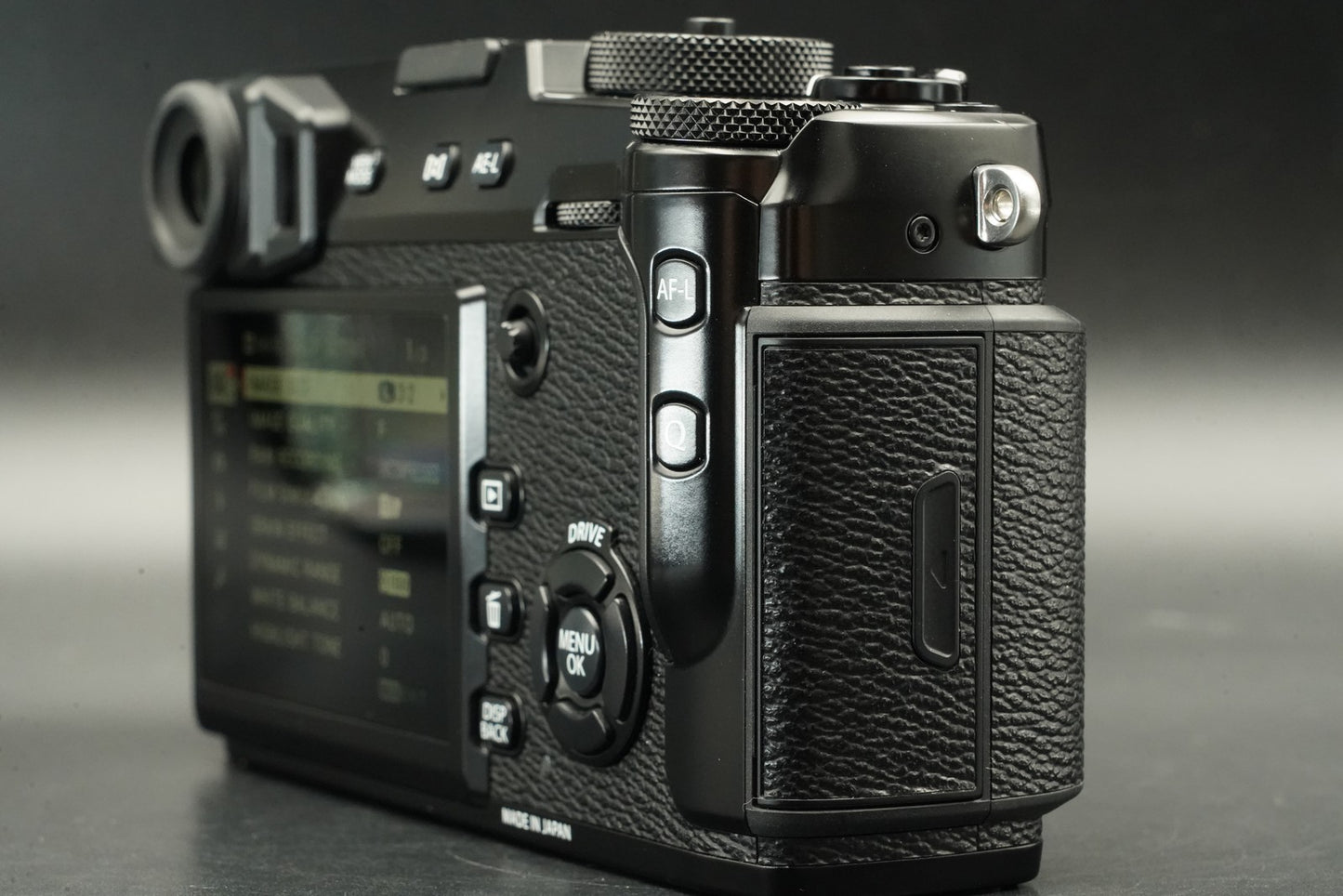 Only 1 cuts!! Fujifilm X-Pro2 24.3MP Mirrorless Digital Camera Black 11524