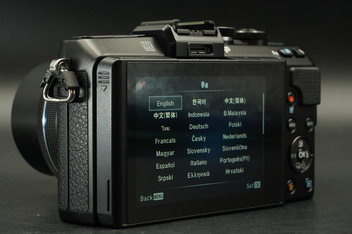 Olympus PEN E-PL7 Digital Camera Black with 2 Lens -8172 cut- #12341