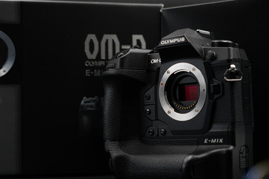 Boîtier pour appareil photo numérique sans miroir Olympus OM-D E-M1X 20,4...