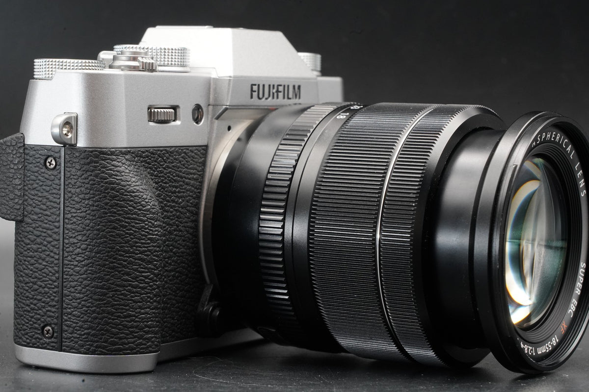 Appareil photo numérique sans miroir Fujifilm X-T20 avec objectif XF 18-55...