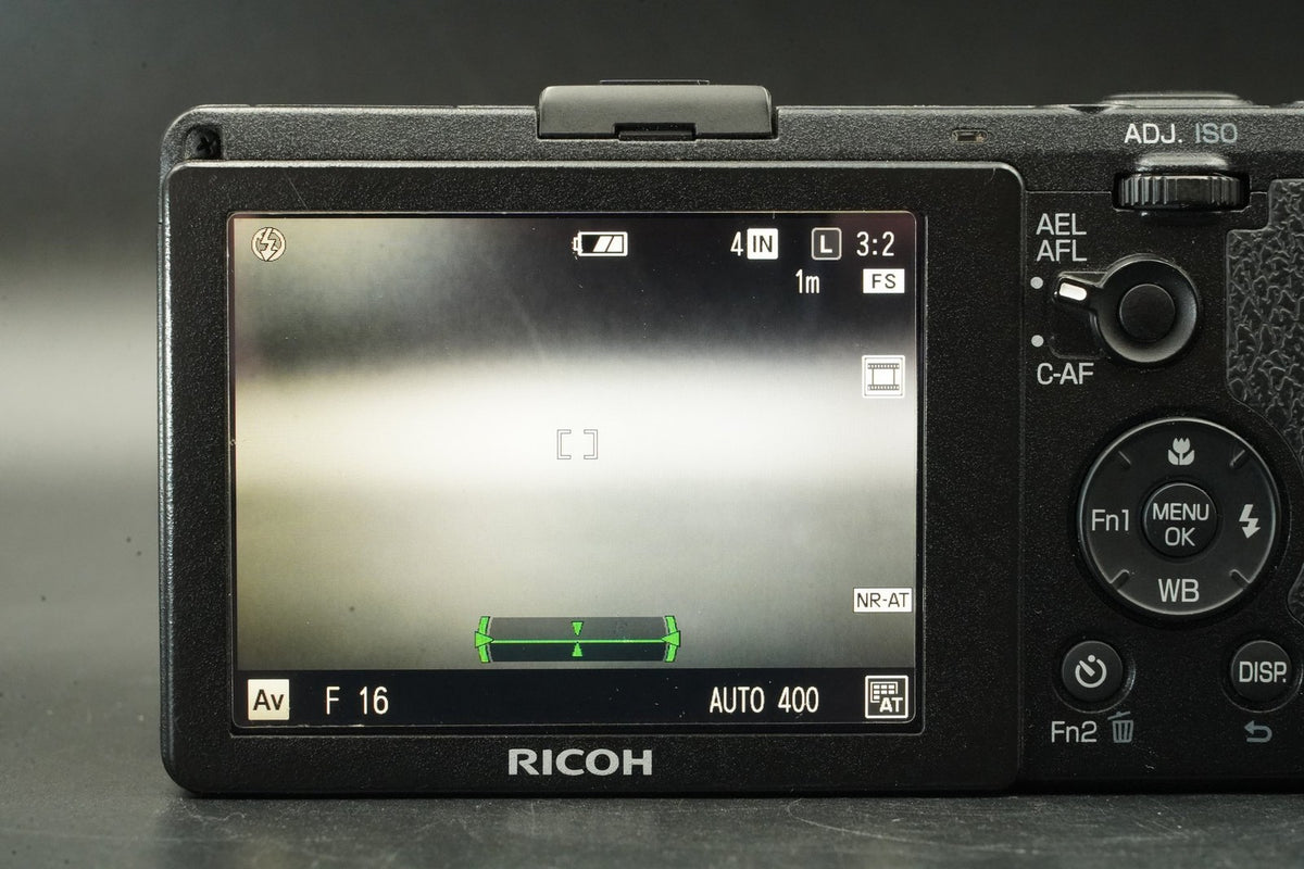 RICOH GR 16.2MP Digital Compact Camera Black -4099 cuts- #11764