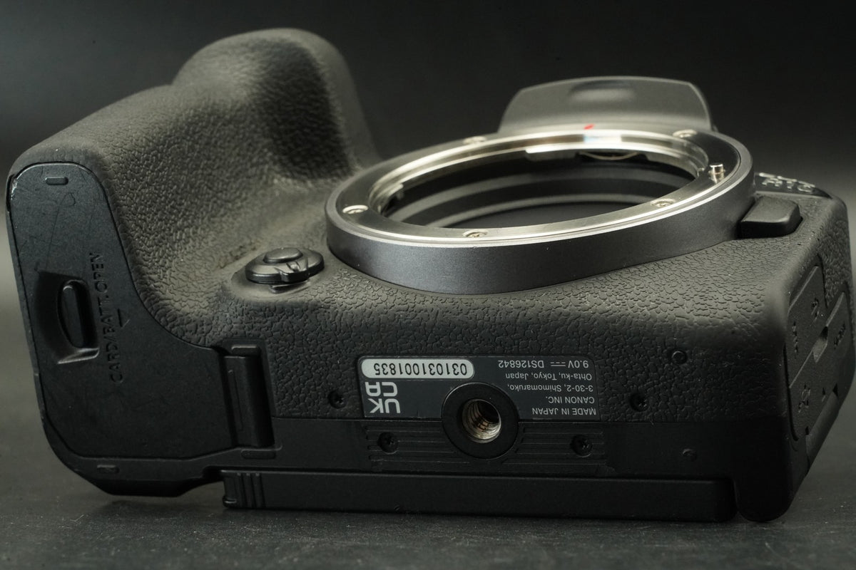 Canon EOS R10 Black APS-C Mirrorless Digital Camera -162000 cuts- #12068