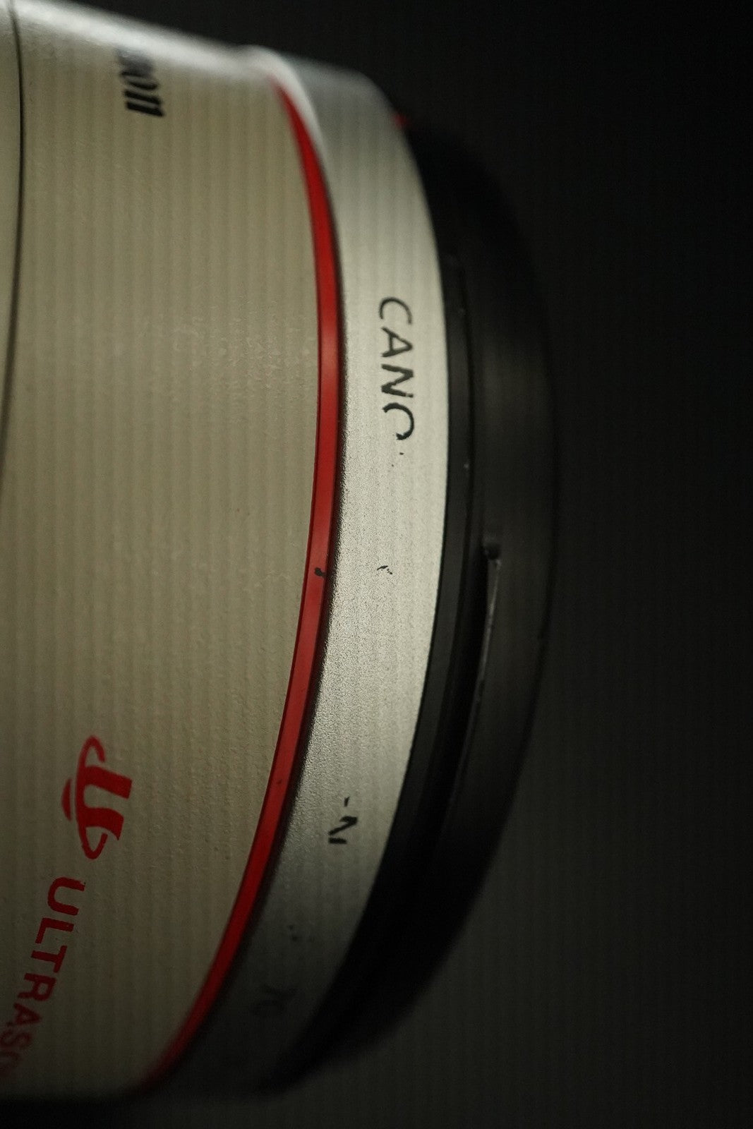 Canon EF 70-200mm F/2.8 L IS USM Telephoto Zoom AF Lens #11859