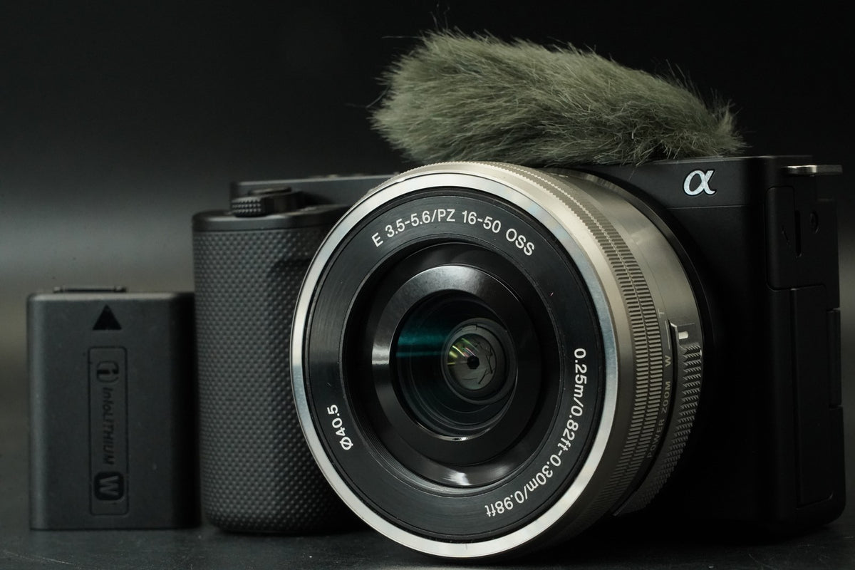 Appareil photo vlog sans miroir Sony Alpha ZV-E10 avec objectif noir #11957