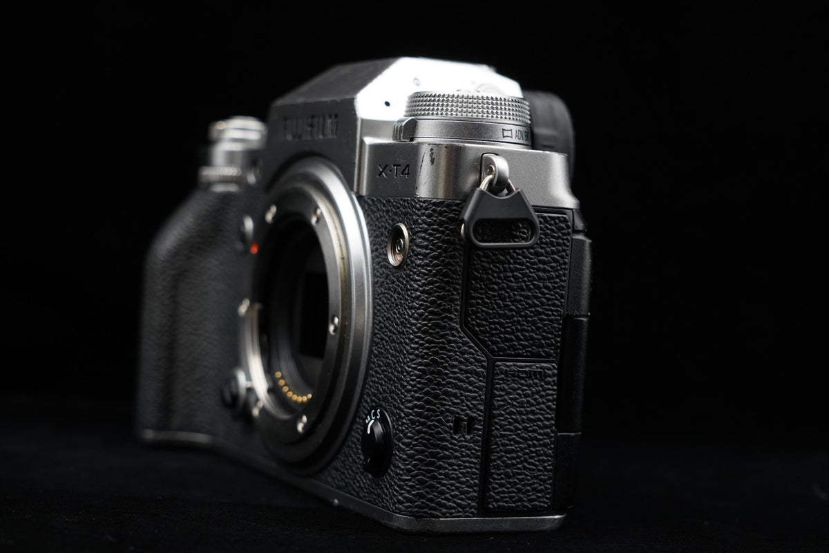 Fujifilm X-T4 26.1MP Mirrorless Digital Camera Body Silver US STOCK #9792