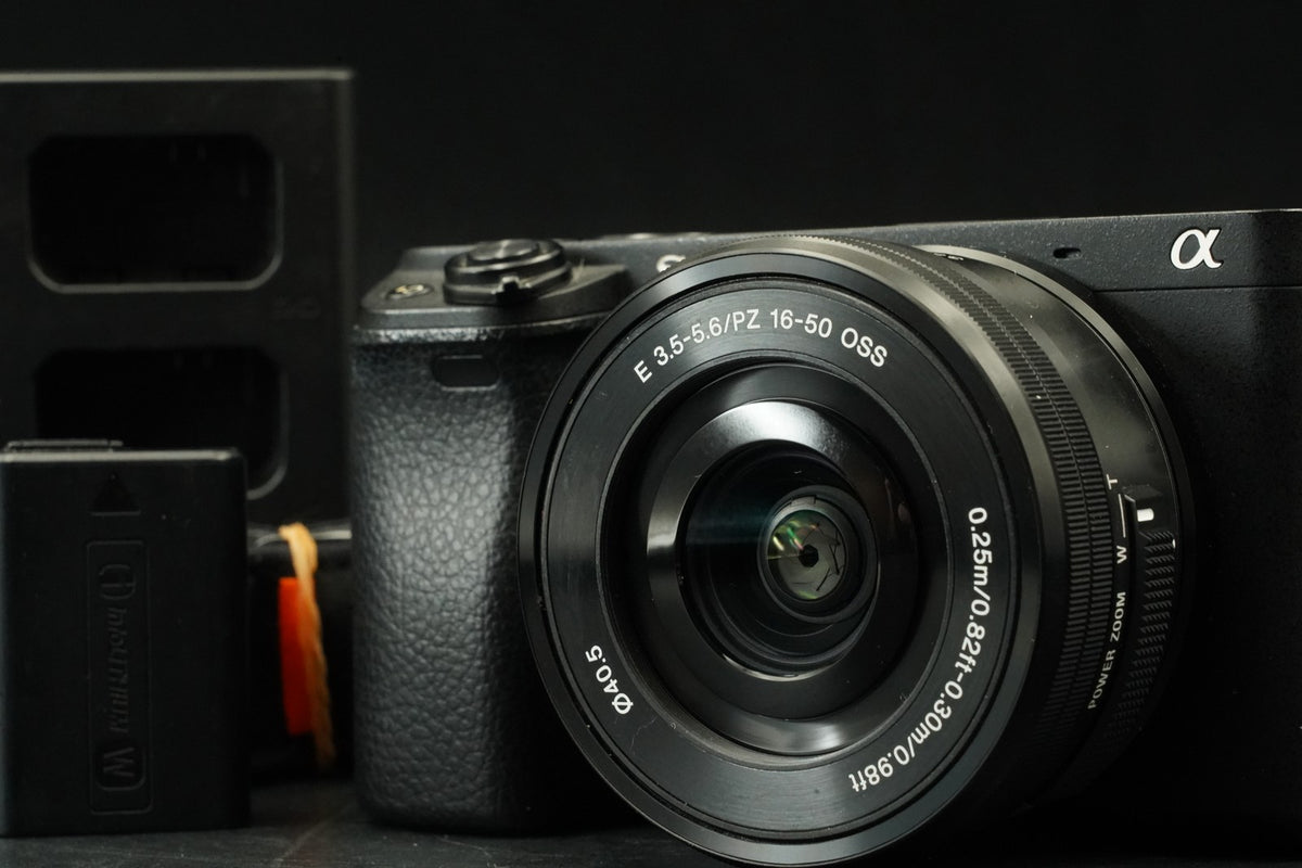 Sony A6400 Digital Camera Black w/ 16-50mm Lens -28435 cuts- #12444