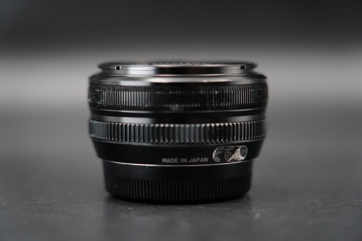 Fujifilm XF 18mm f/2 R Fujinon Super EBC Lens From JAPAN #11370