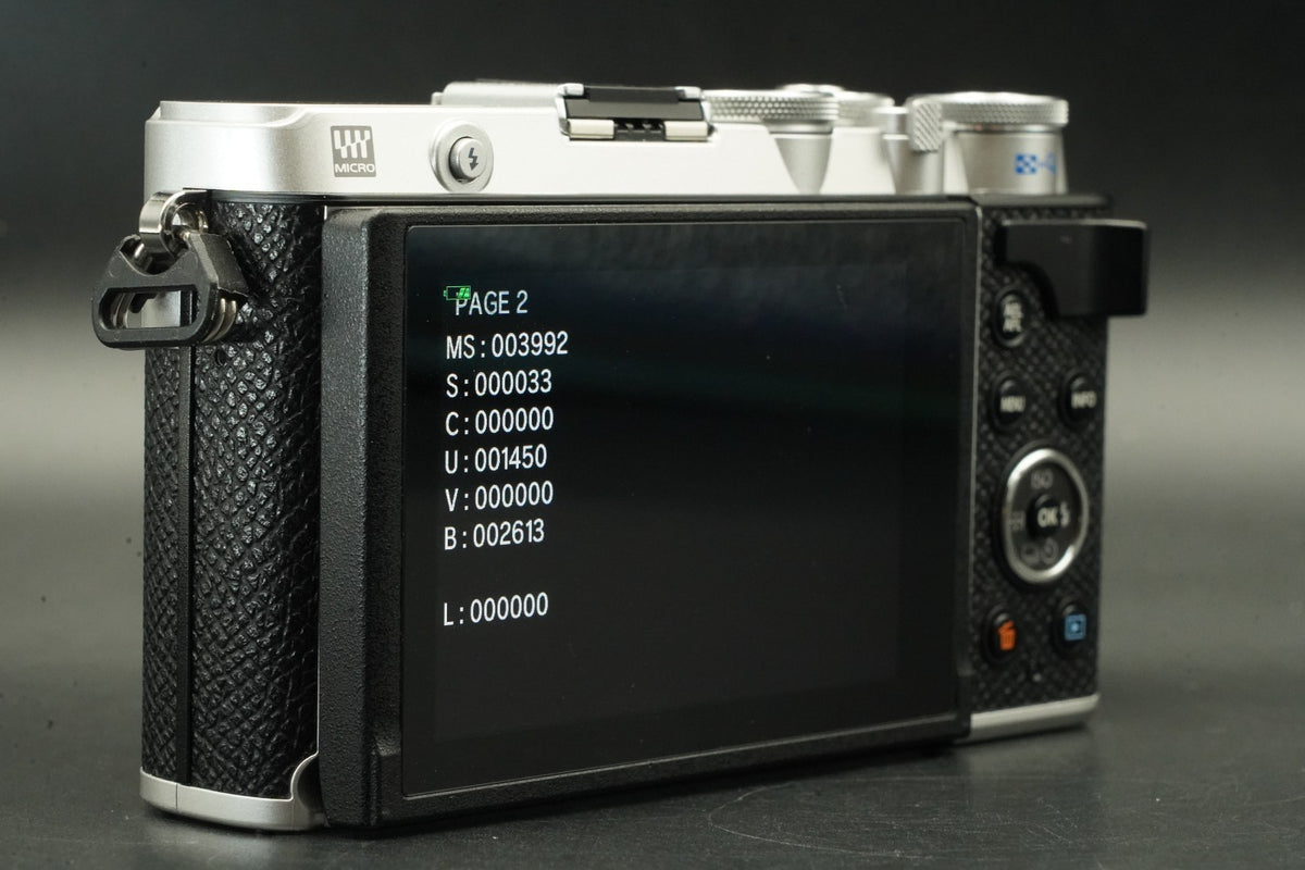 OLYMPUS PEN E-P7 Digital Camera Body Silver -3992 cuts- #11598