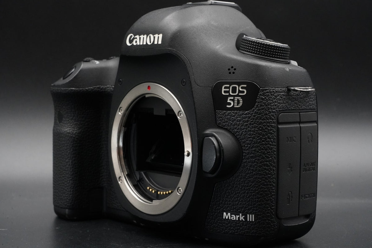 Canon EOS 5D Mark III Digital Full Frame Camera DSLR Body US STOCK #10943