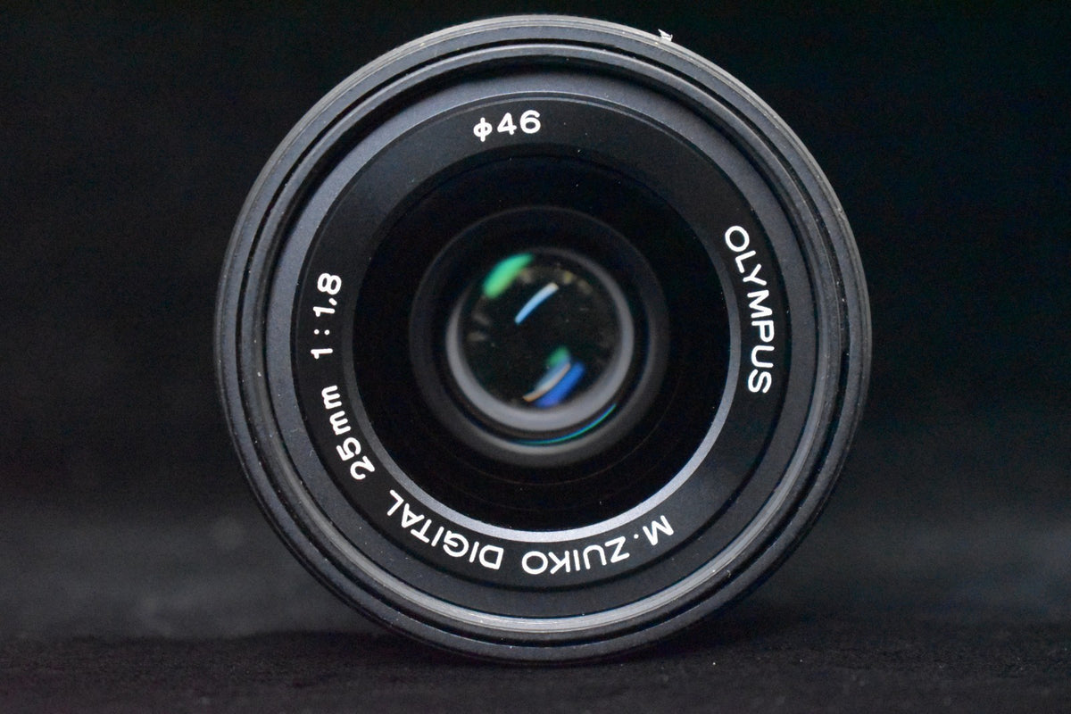OLYMPUS M.ZUIKO DIGITAL 25mm F/1.8 Black Lens for Micro Four Thirds 9409