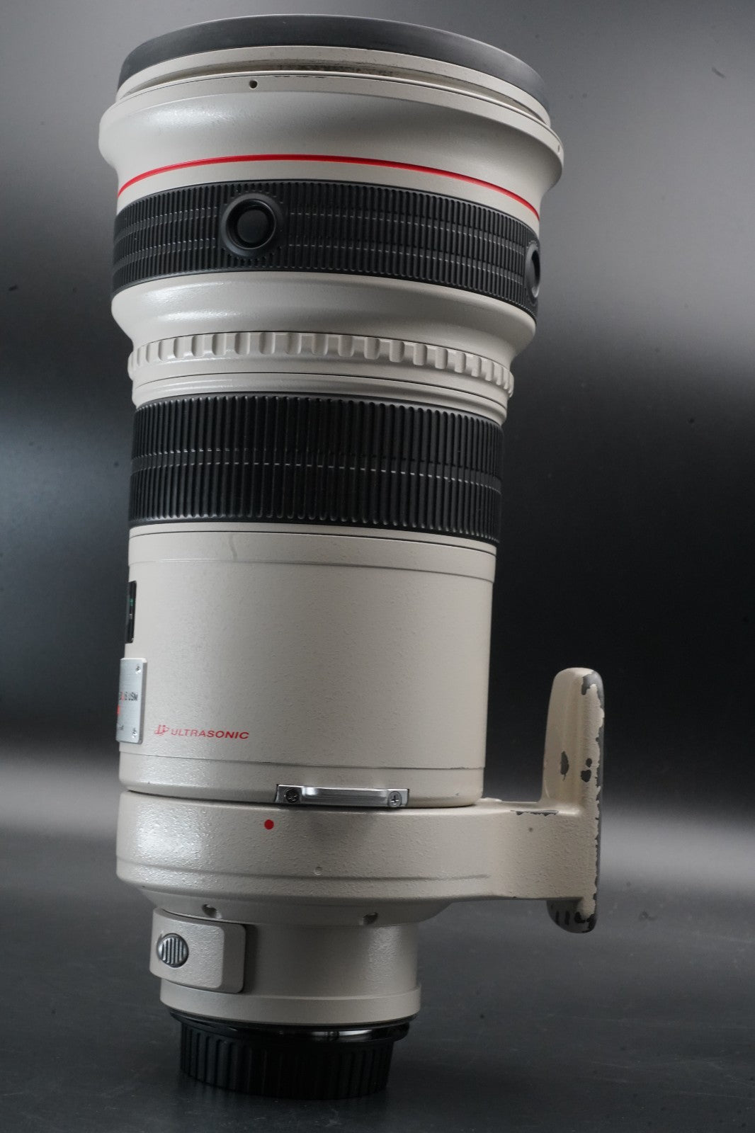 Canon EF 300mm F/2.8 L IS USM Lens w/ BOX US STOCK #11136