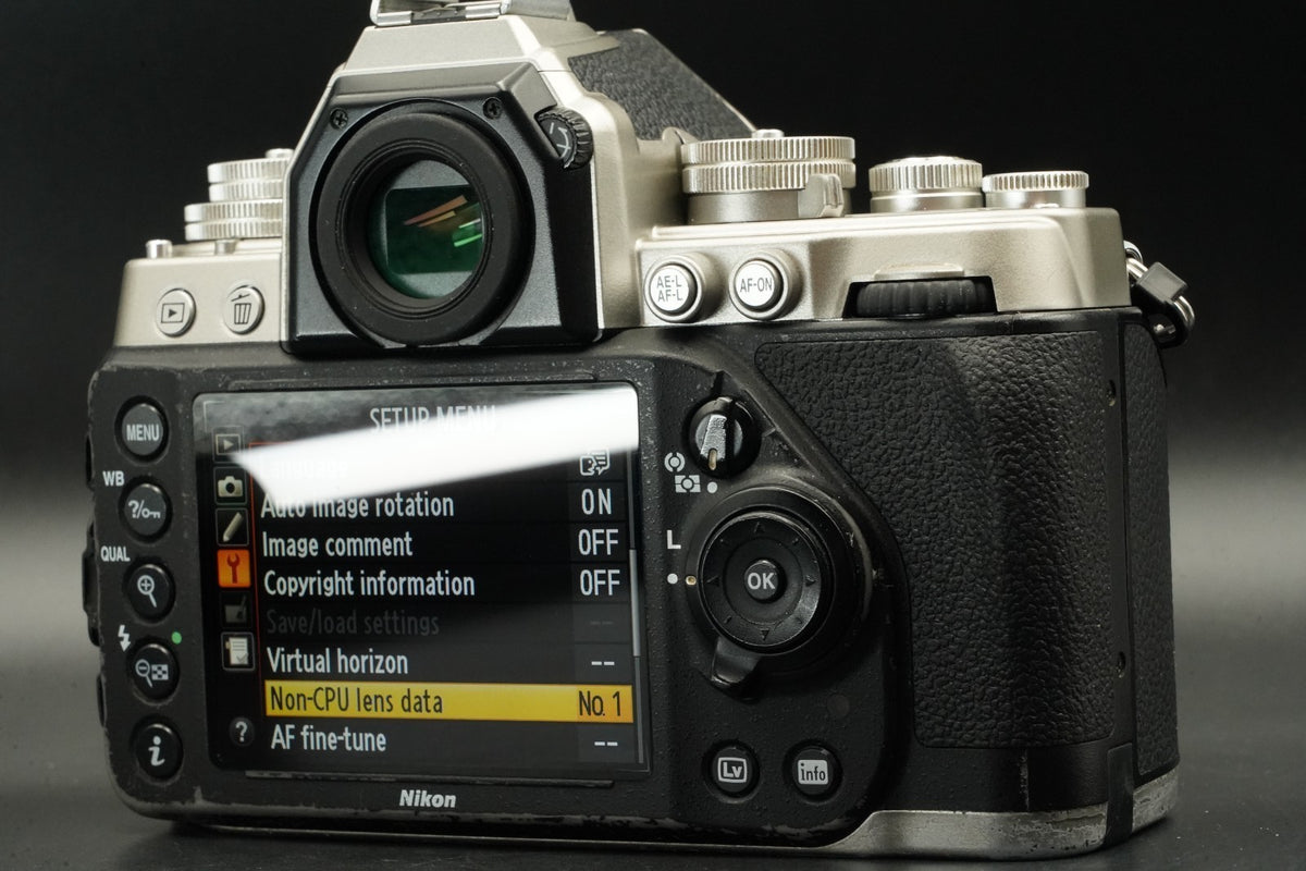 Nikon Df Silver DSLR Digital Camera Body -37 cuts- #11586