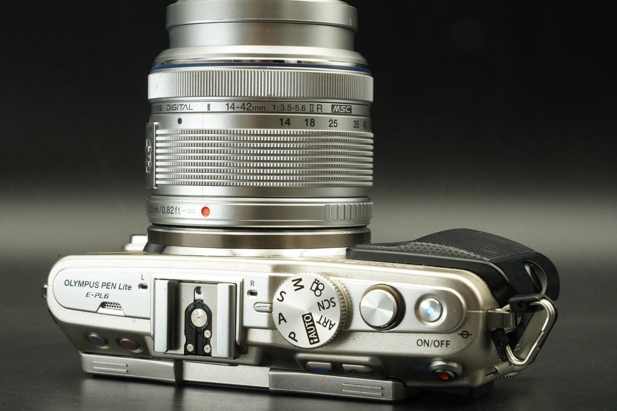 Olympus Pen Lite E-PL6 Silver with 14-42mm + 40-150mm Lens -6425 cut- #12234