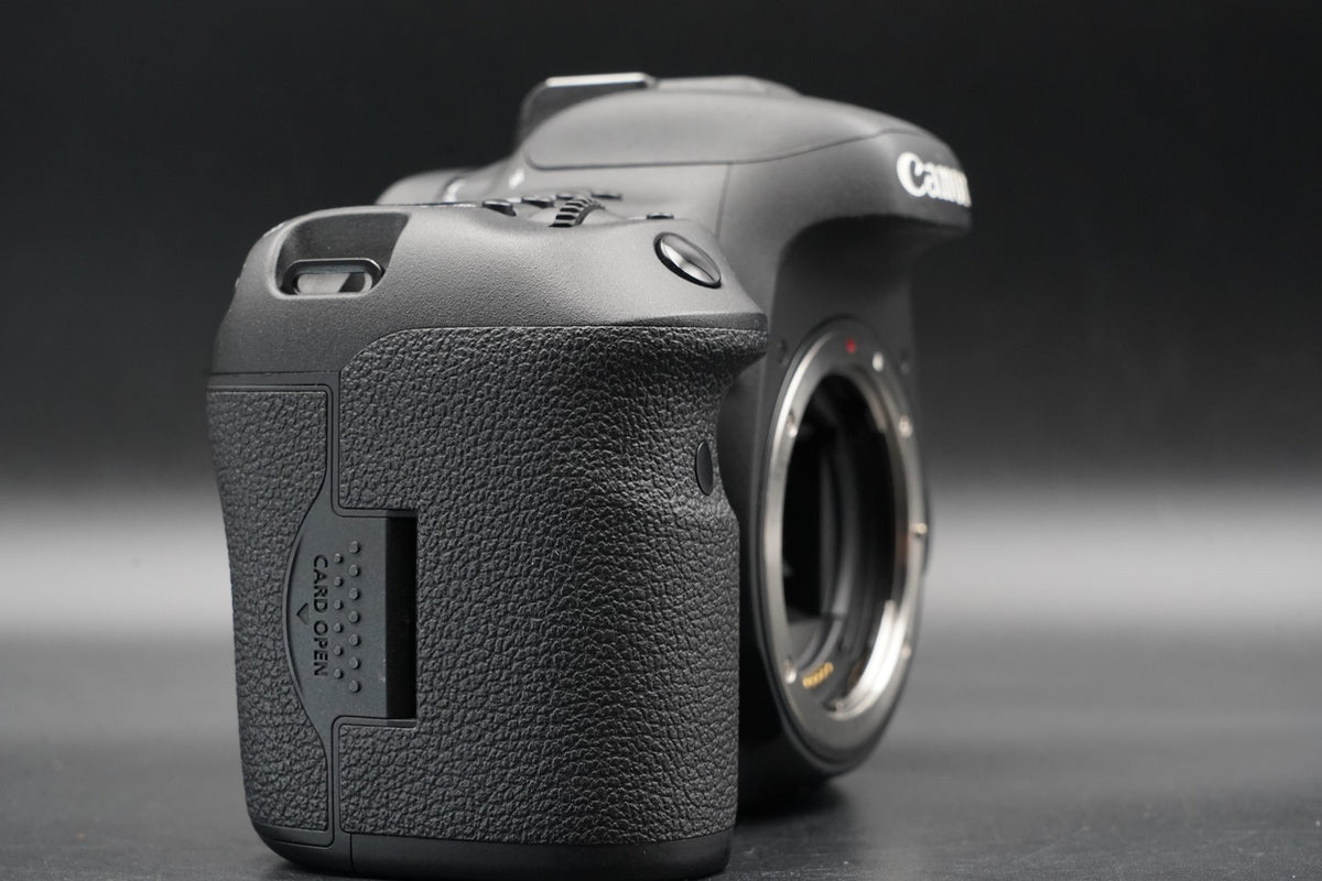 Canon EOS 7D Mark II DSLR Digital SLR Video Camera #11783