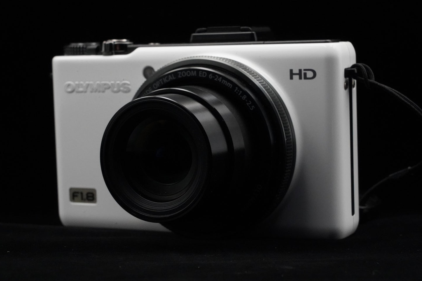 Olympus STYLUS XZ-1 Point and Shoot Digital Camera White US Duty Paid 10164