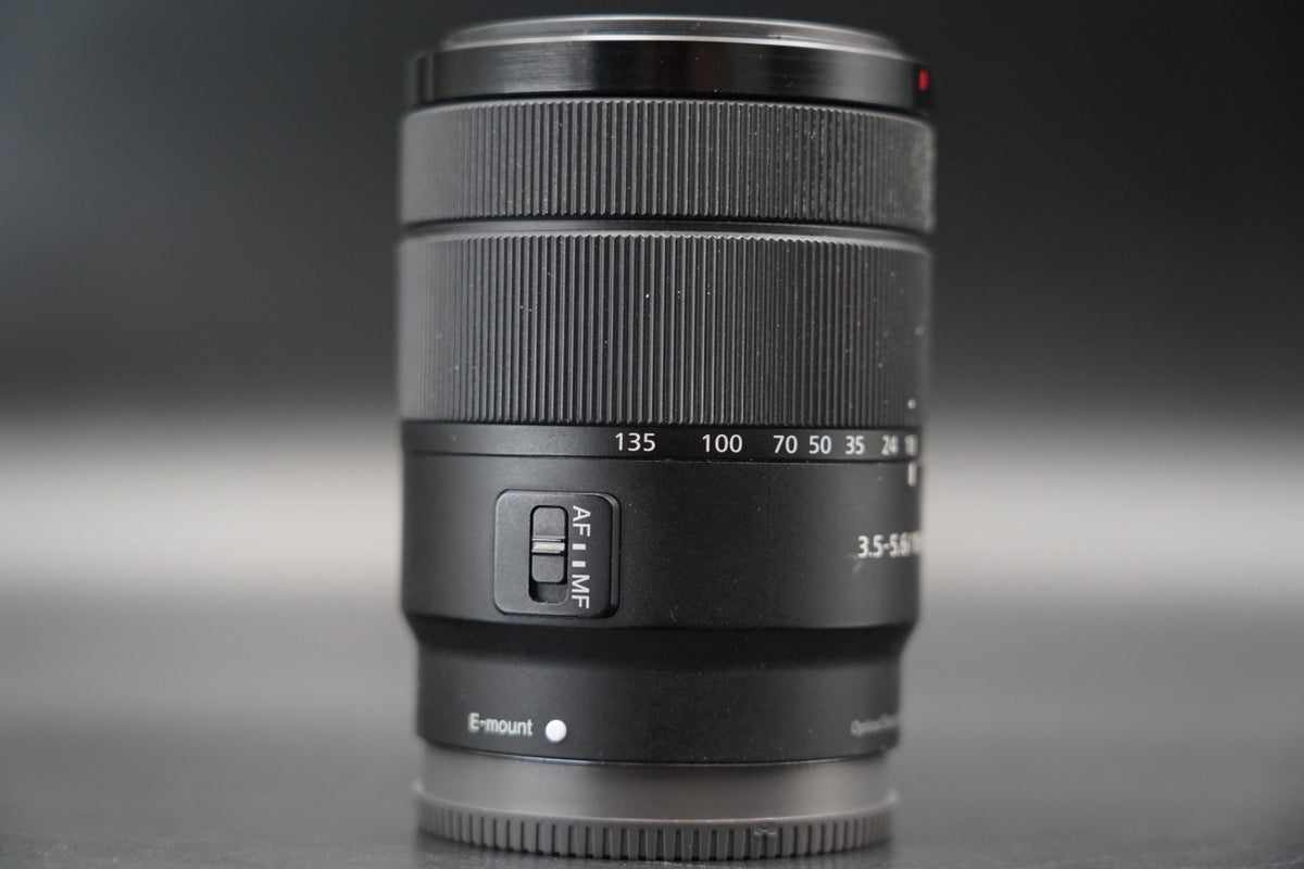 SONY E 18-135mm F/3.5-5.6 OSS SEL18135 Lens #11449