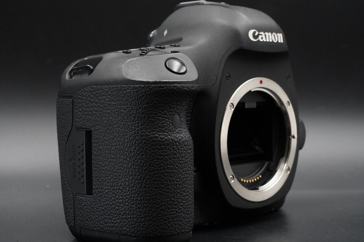 Canon EOS 5D Mark III Digital Full Frame Camera DSLR Body US STOCK #10943