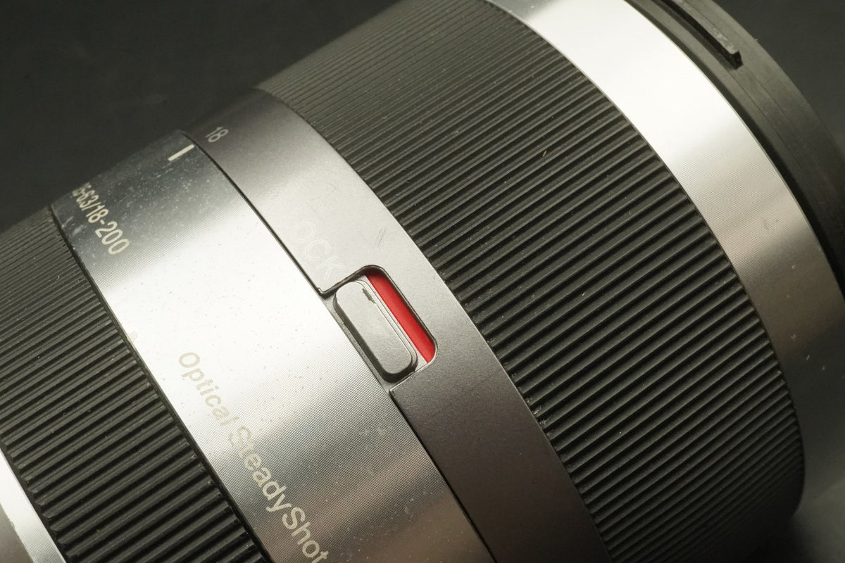 Sony E 18-200mm f/3.5-6.3 OSS Lens E Mount SEL18200 Silver #12037