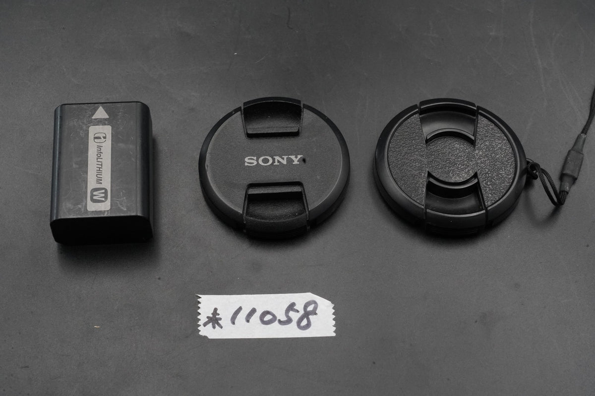 Sony NEX-5 Mirrorless Camera Bundle with 2 Lens Silver #11058