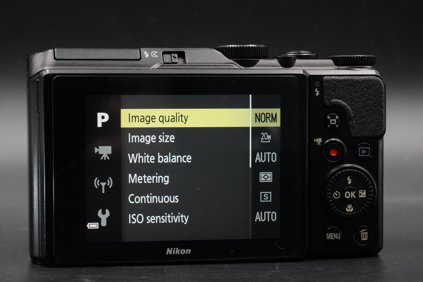 Nikon COOLPIX A900 20.3MP 35x Compact Digital Camera Black US Duty Paid 10807