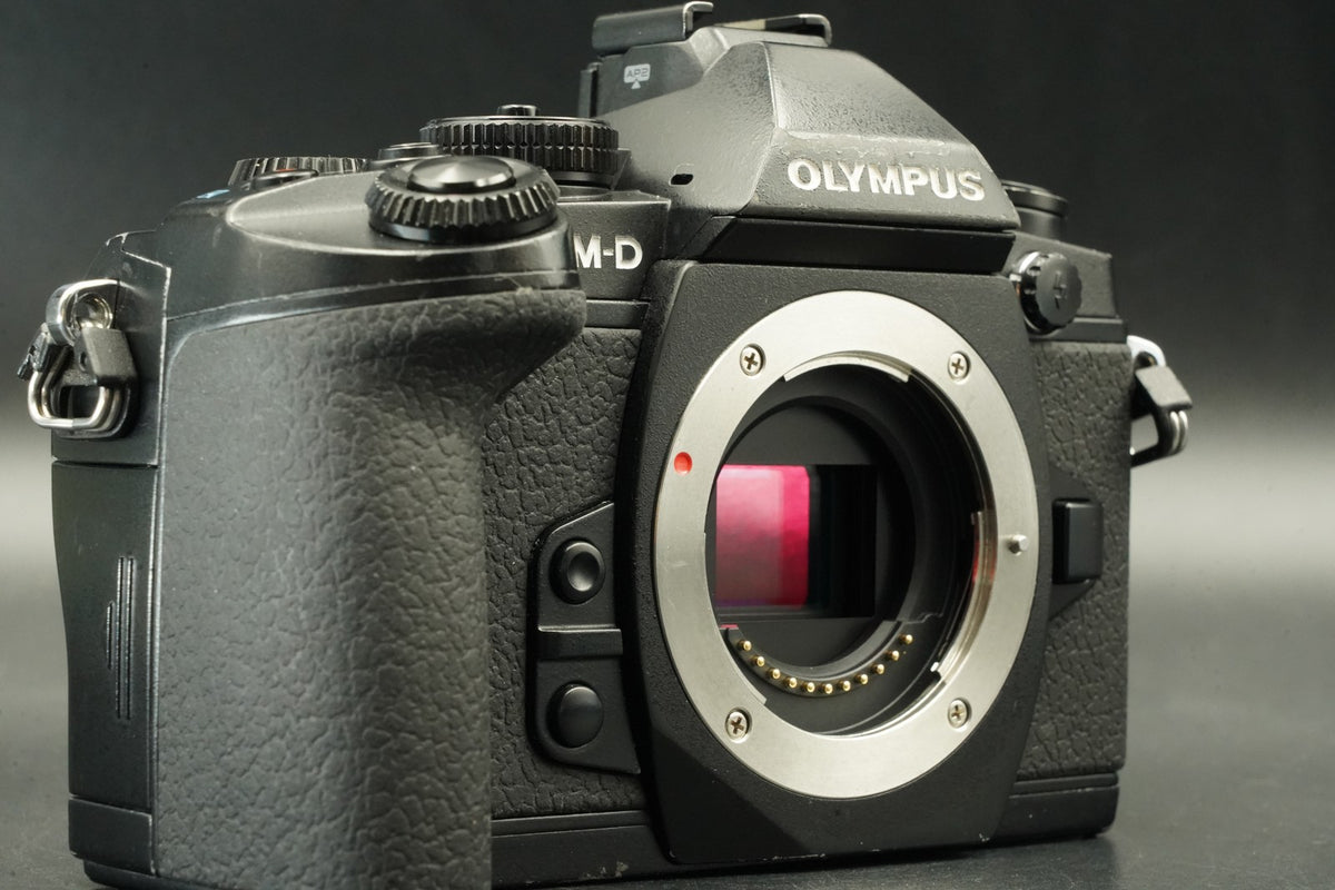 Olympus OM-D E-M1 Digital Camera Black Body From JAPAN -131400 cut- #12128