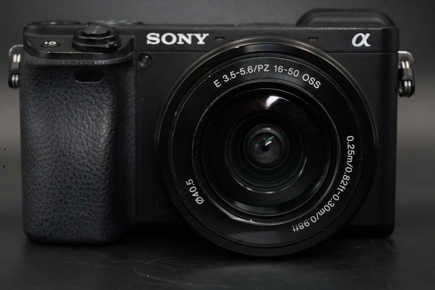 Sony Alpha A6400 Mirrorless Digital Camera with lens Black US Duty Paid 10658