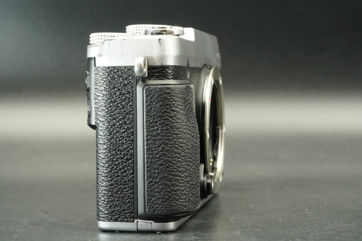Fujifilm X-E2 Mirrorless Digital Camera Silver Used #11976