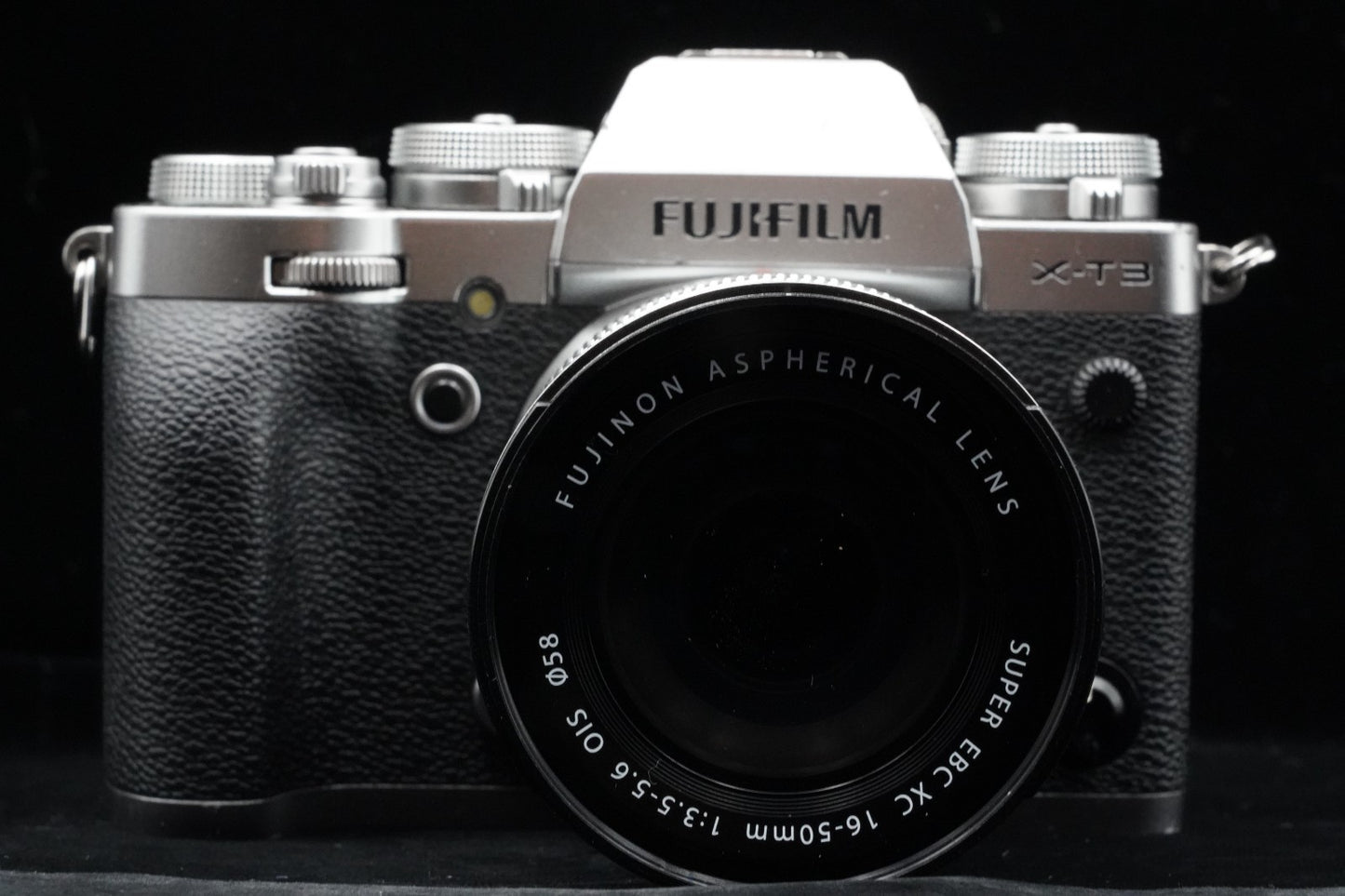 Fujifilm X-T3 Mirrorless Digital Camera Silver with Lens US Duty Paid 9939