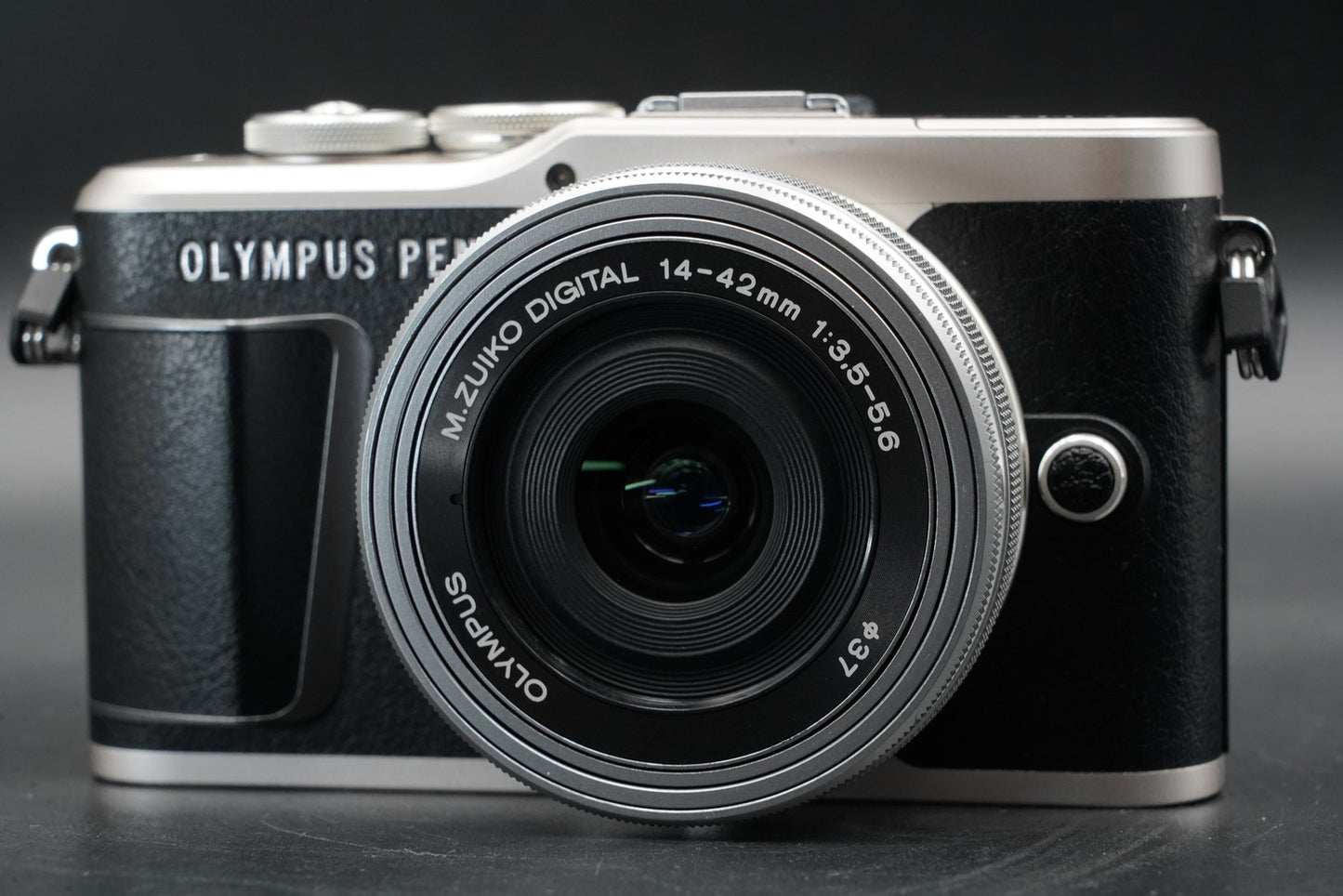 OLYMPUS PEN E-PL9 16.1MP Digital Camera w/ 2 Lens Silver US DUTY PAID 11009