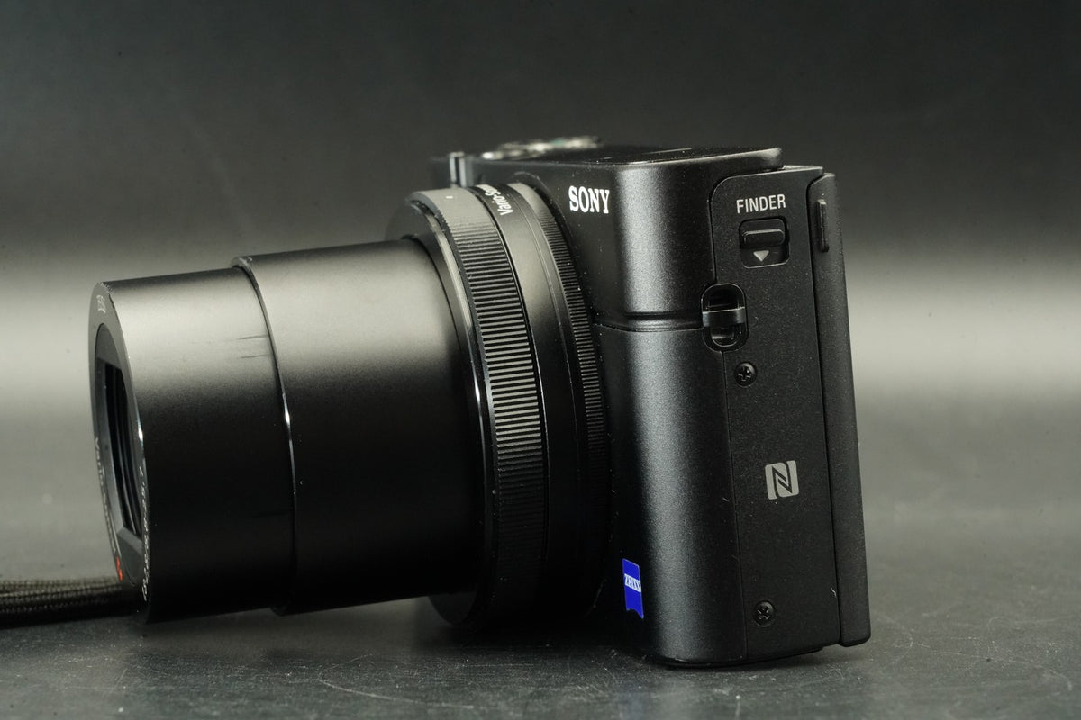 Sony Cyber-shot DSC-RX100M3 III Point Shoot Digital Camera #11213
