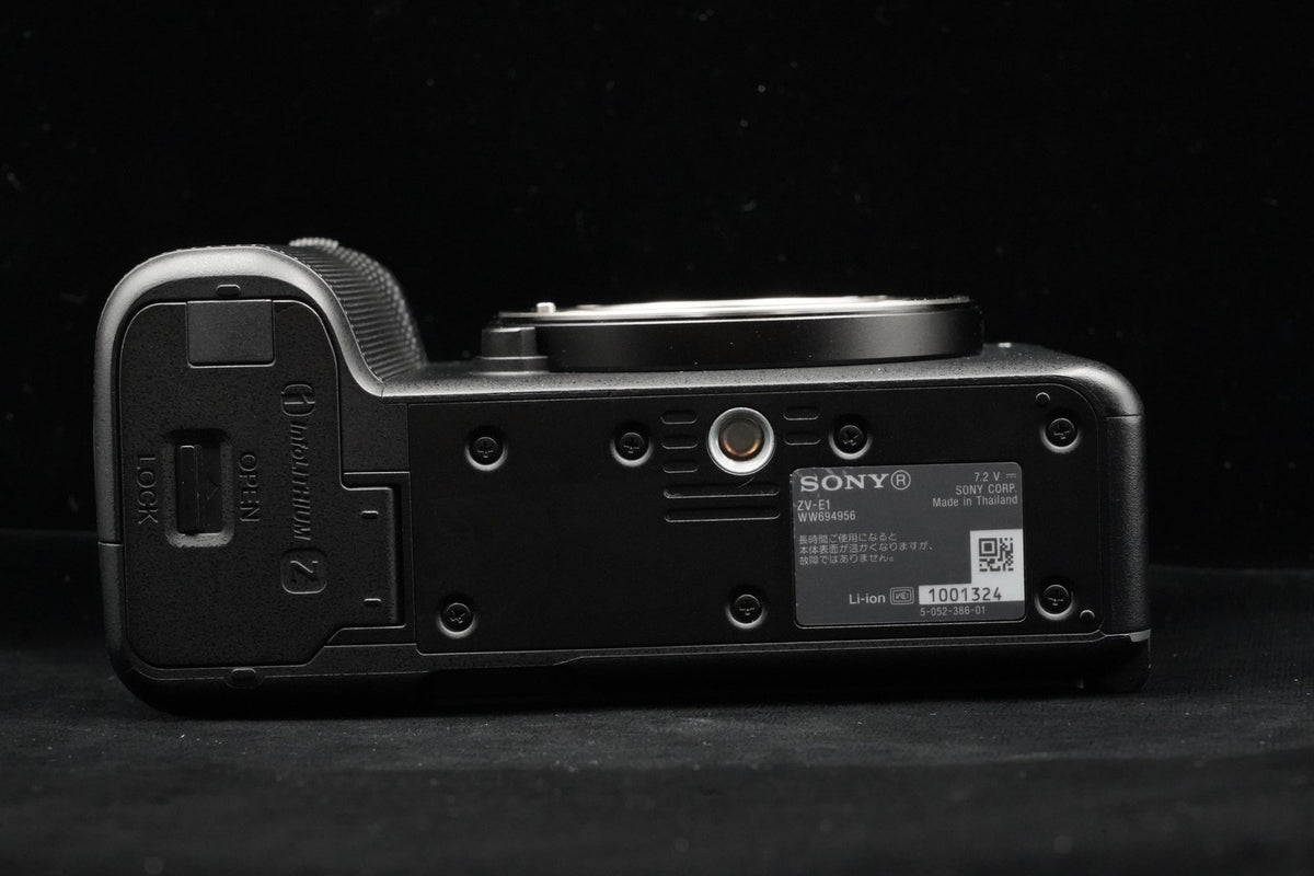 Sony Alpha ZV-E1 4K UHD Mirrorless Camera English OK US STOCK #9937