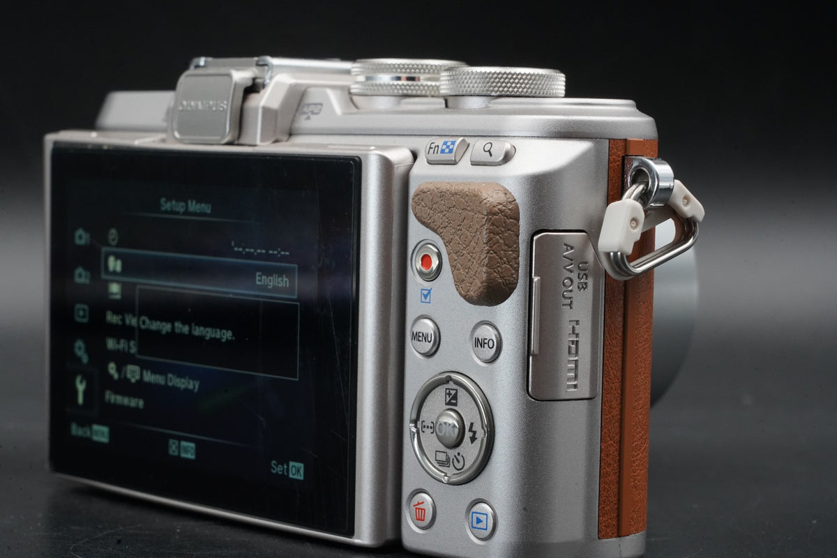 Olympus E-PL8 Brown w/ 2 lenses Digital Mirrorless Camera -1025 cuts- #11438