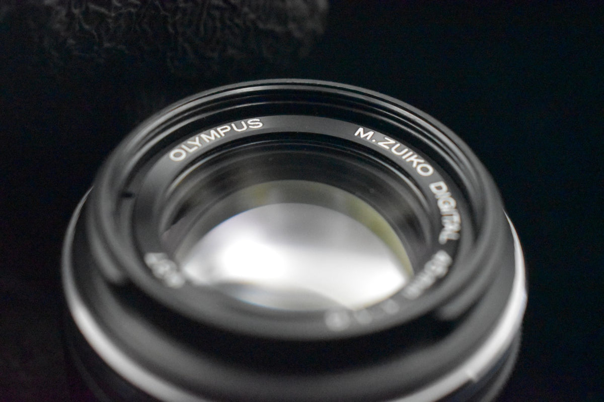 [US Duty Paid] Olympus M.ZUIKO DIGITAL 45mm f/1.8 Lens Black Japan 9209