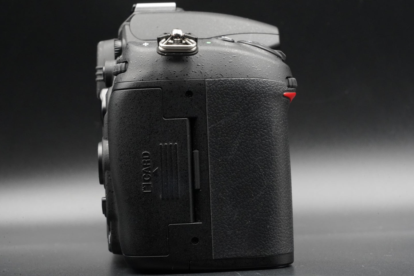 924 cuts! Nikon D7000 DSLR Digital SLR Camera US Duty Paid 10537