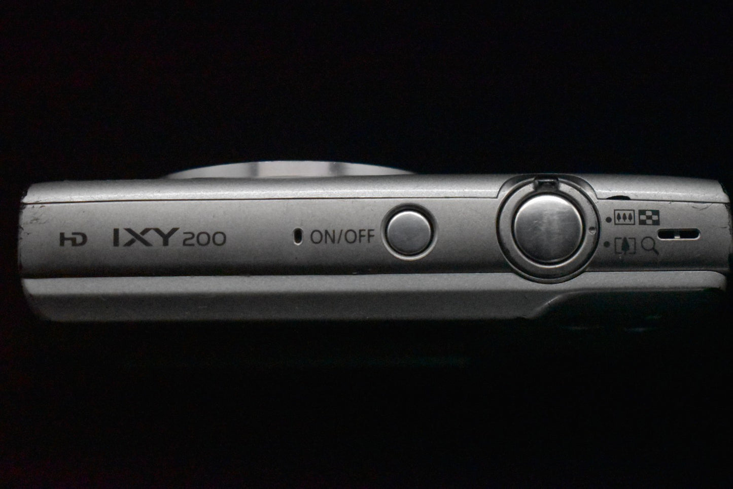 [US Duty Paid] Canon PowerShot IXY 200 ELPH 185 Digital Camera 8x Zoom 8105