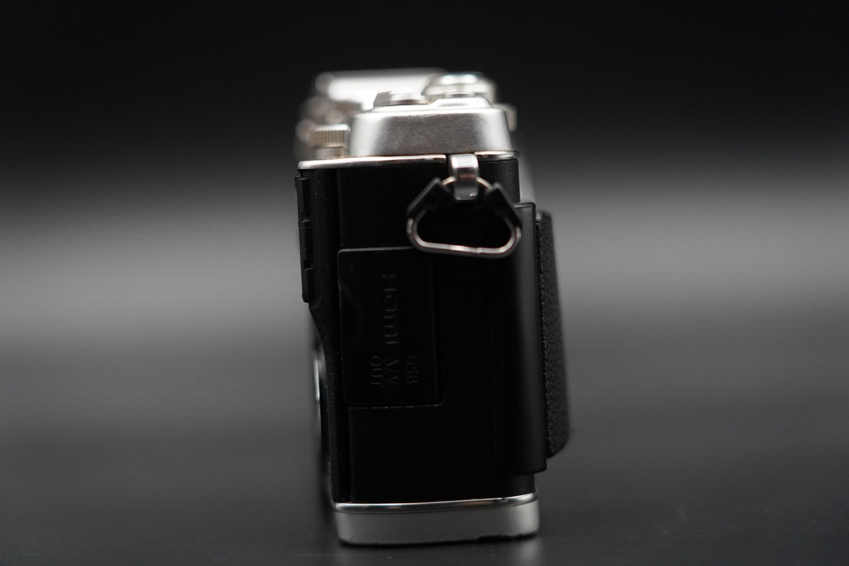 Olympus PEN E-P5 Silver Body Wifi Digital Camera Japan US STOCK #10593