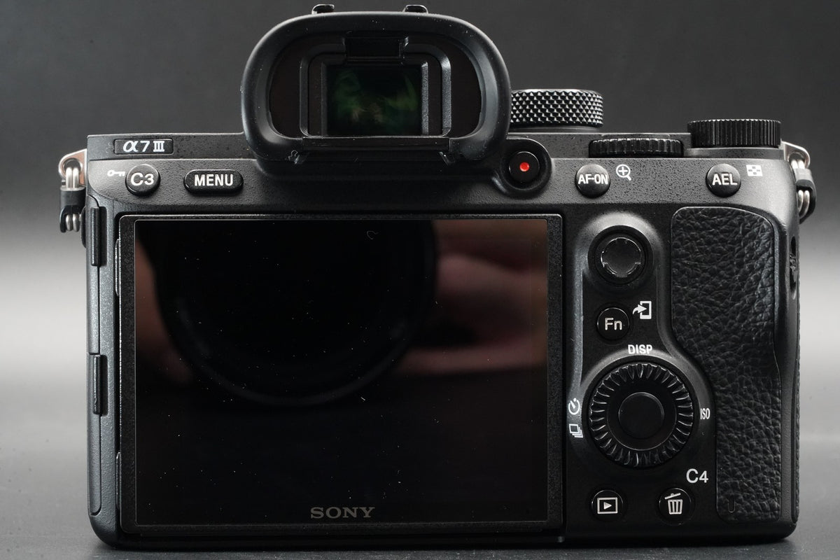 Sony Alpha a7 III ILCE-7M3 Mirrorless Digital Camera w/ FE 28-70 Lens #10884