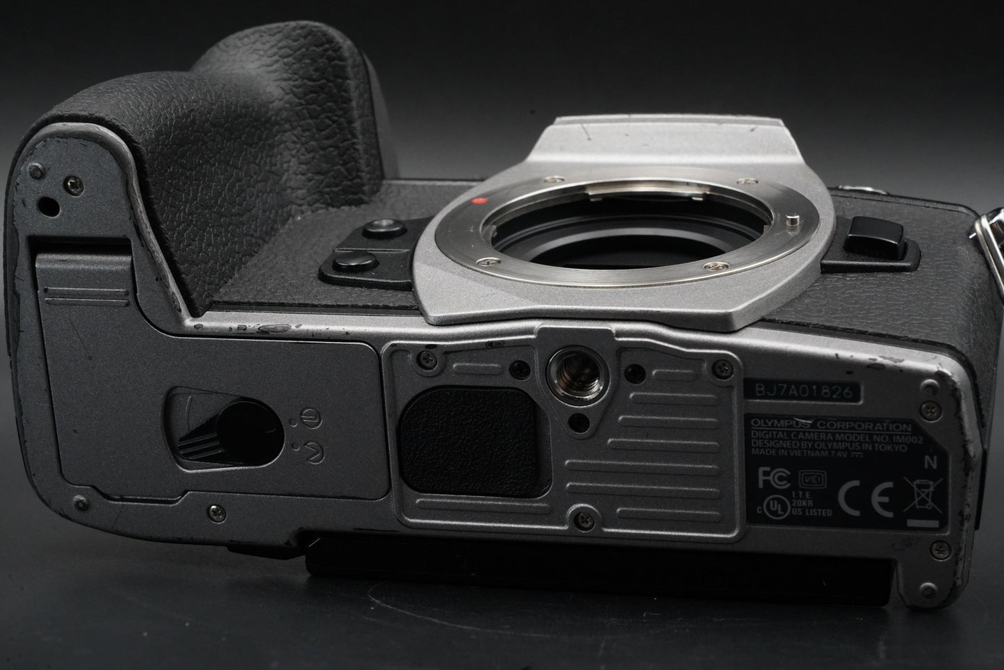 Rare! [US Duty Paid] Olympus OM-D E-M1 Mark II Digital Camera Silver Body 10685