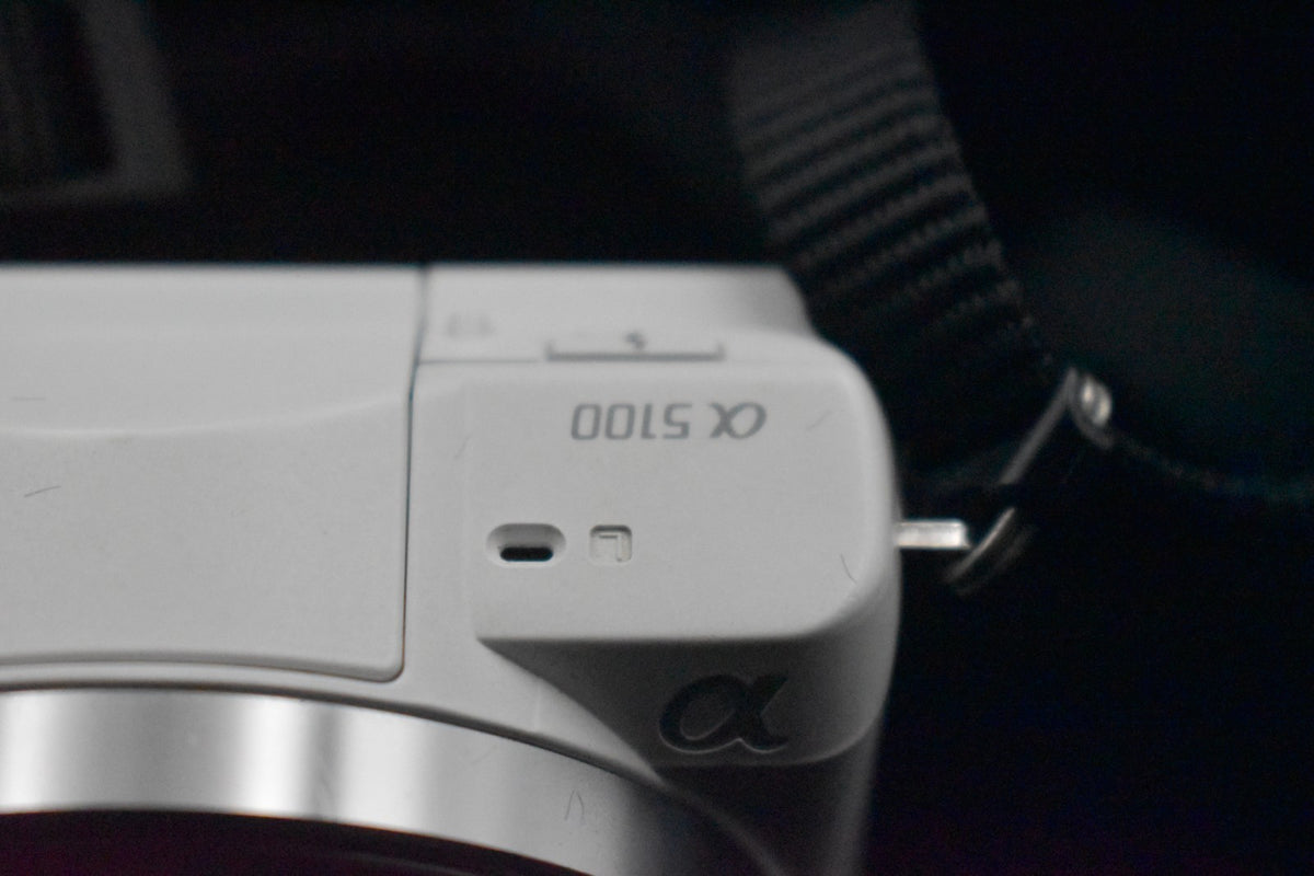[US Duty Paid] Sony Alpha a5100 Mirrorless Digital Camera White 9307