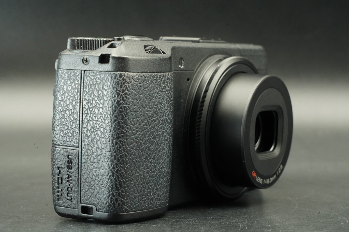 RICOH GR 16.2MP Digital Compact Camera Black JAPAN US STOCK #11964