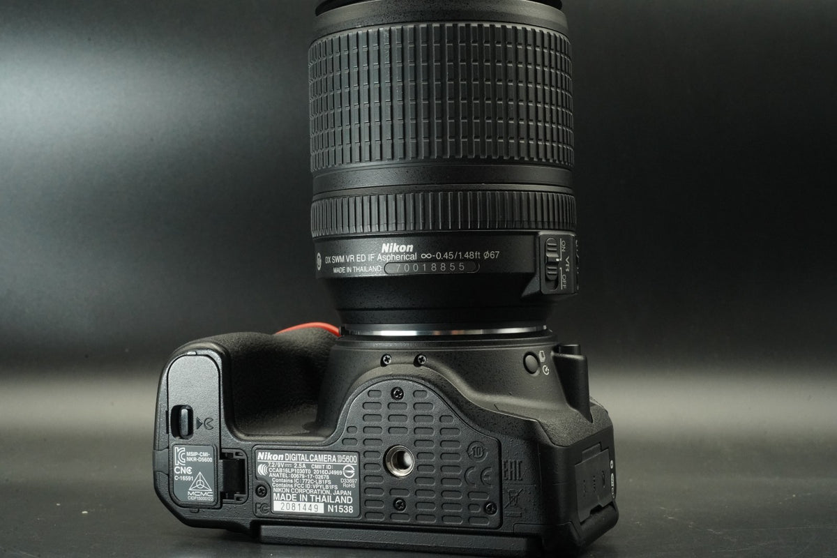 Nikon D5600 DSLR Camera w/ AF-S 18-140mm f/ 3.5-5.6 G ED VR -5172 cuts- #11602