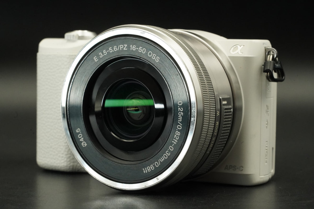 Sony a5100 Mirrorless Digital Camera White -41108 cuts- #12382